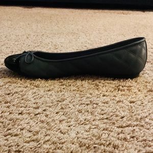 Women’s size 8.5 grey Delman flat shoes